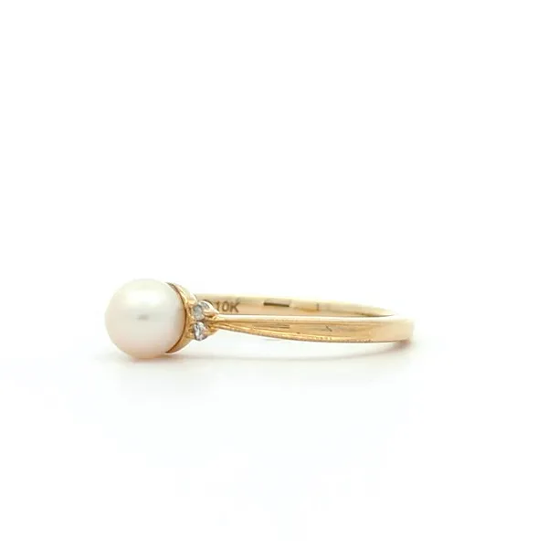 10KT Yellow Gold Pearl and 0.03ctw Diamond Ring Image 2 Harmony Jewellers Grimsby, ON