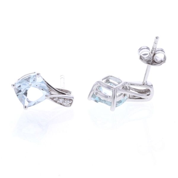 10KT White Gold Aquamarine and Diamond Earrings Harmony Jewellers Grimsby, ON