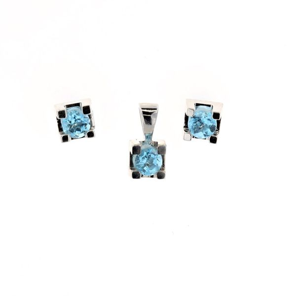 10KT White Gold Blue Topaz Stud Earrings and Matching Necklace Harmony Jewellers Grimsby, ON
