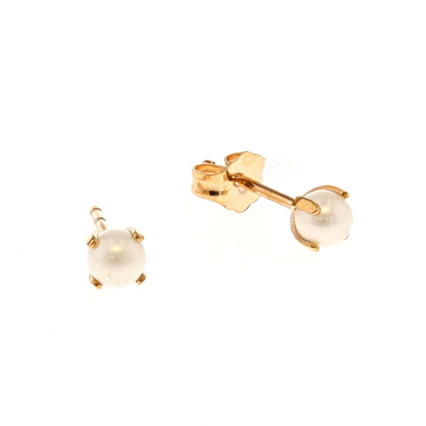 10KT Yellow Gold Pearl Stud Earrings Harmony Jewellers Grimsby, ON