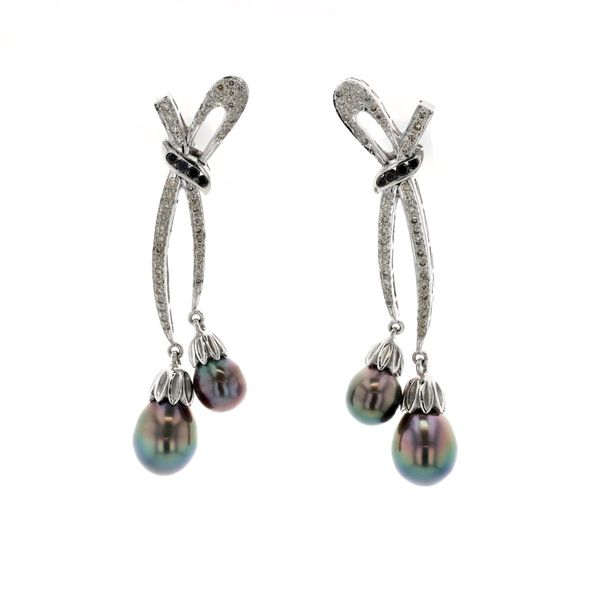 18KT White Gold Tahitian Pearl and 1.20ctw Diamond Estate Drop Earrings Harmony Jewellers Grimsby, ON