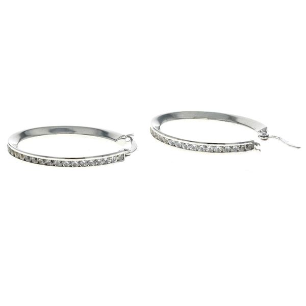 10KT White Gold CZ 21mm Oval Hoop Earrings Harmony Jewellers Grimsby, ON