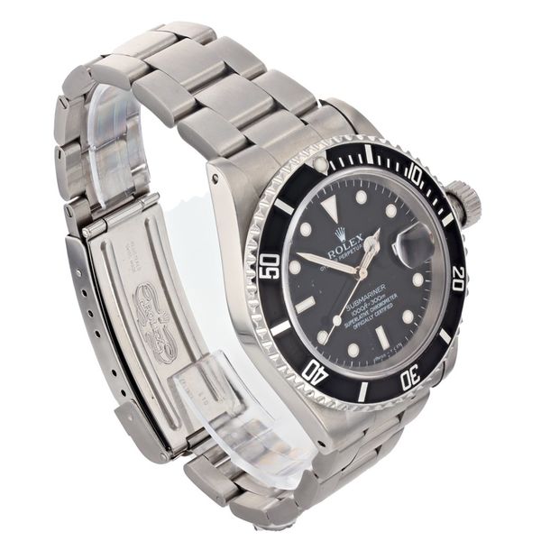 Rolex Submariner 16610 40mm 1993 Image 3 Harmony Jewellers Grimsby, ON