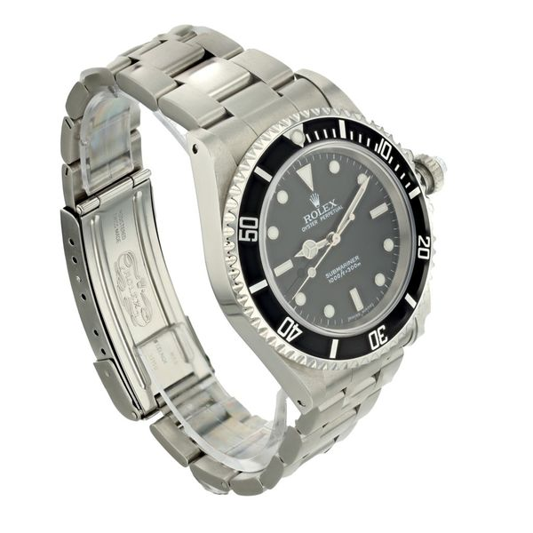 Rolex Submariner 14060 40mm 2005/06 Image 3 Harmony Jewellers Grimsby, ON