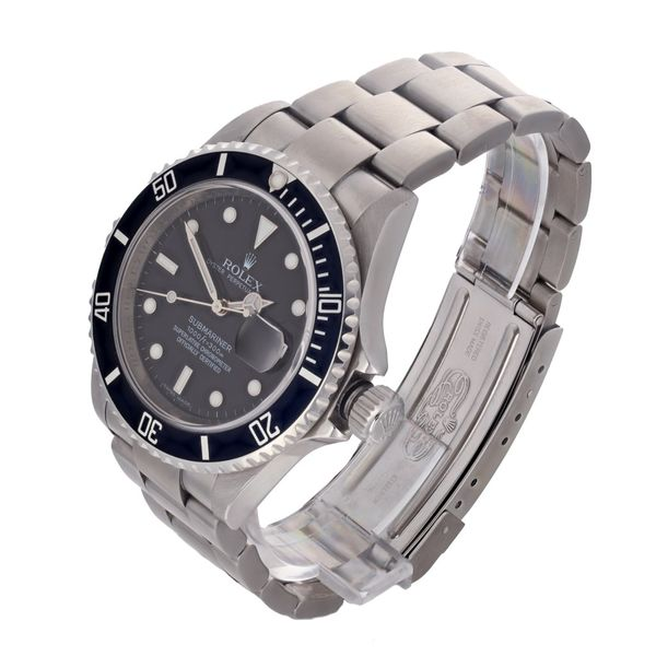 Rolex Submariner 16610 40mm 2007/08 Image 2 Harmony Jewellers Grimsby, ON