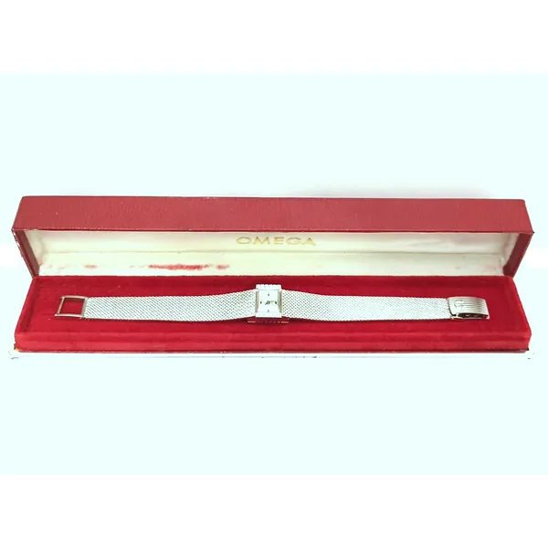 Omega Cocktail 8130 18.5mm Circa 1960 Image 4 Harmony Jewellers Grimsby, ON