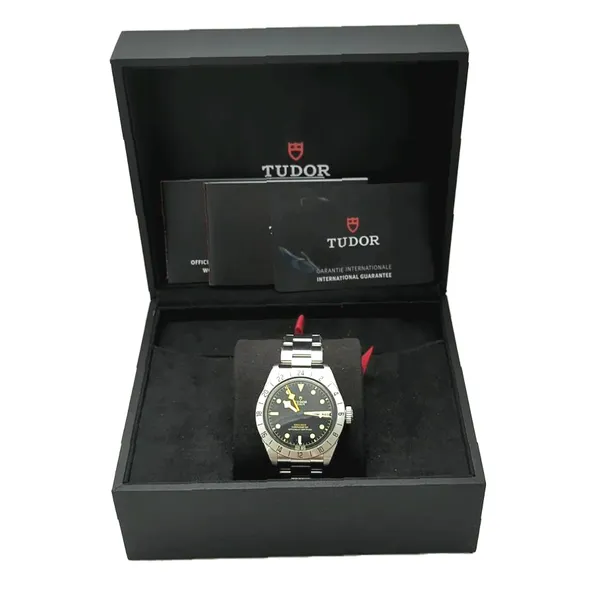 Tudor Black Bay Pro GMT 79470 39mm 2022 Image 4 Harmony Jewellers Grimsby, ON