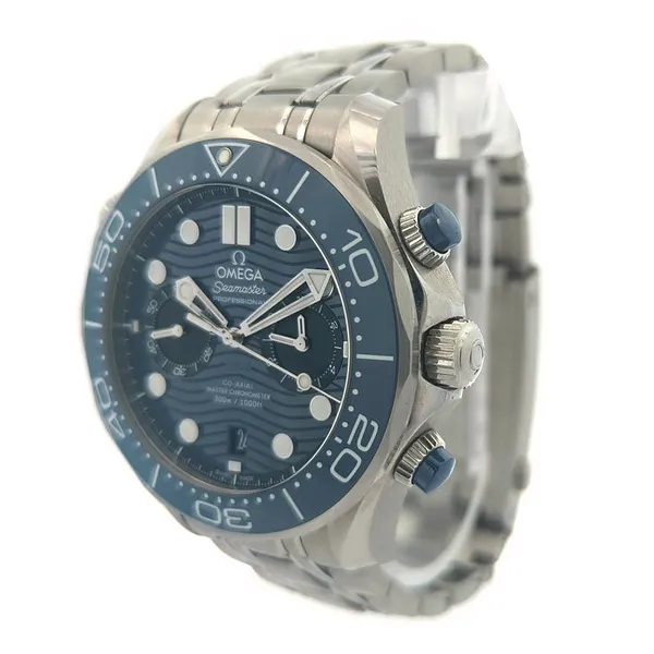 Omega Seamaster Diver Chronograph 300m 210.30.44.51.03.001 44mm 2023 Image 2 Harmony Jewellers Grimsby, ON