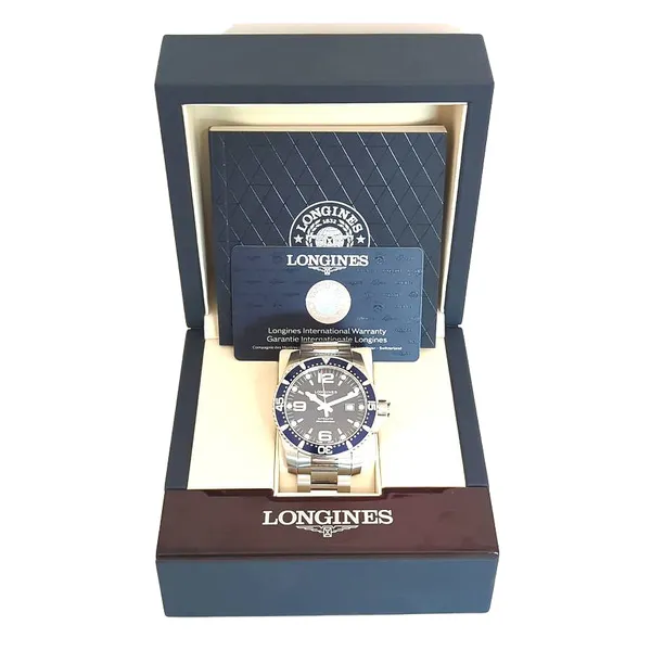 Longines HydroConquest L38414966 44mm 2023 Image 4 Harmony Jewellers Grimsby, ON