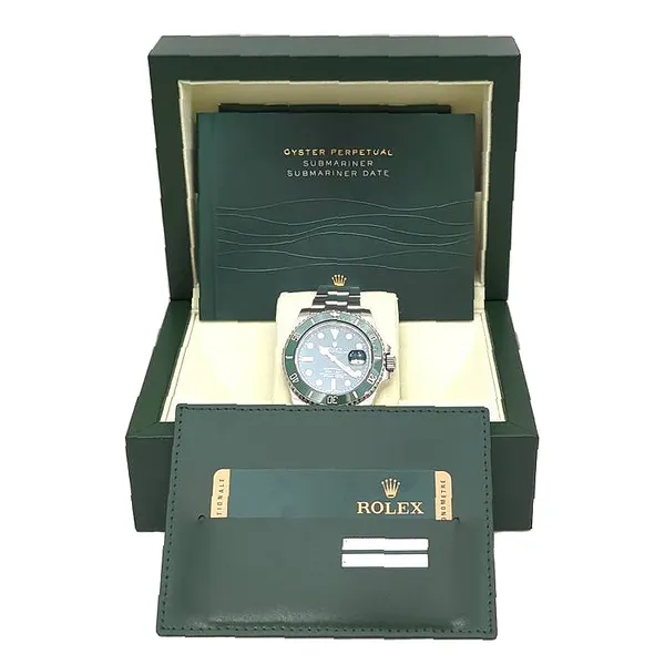 Rolex Submariner Date HULK 116610LV 40mm 2012 Image 4 Harmony Jewellers Grimsby, ON