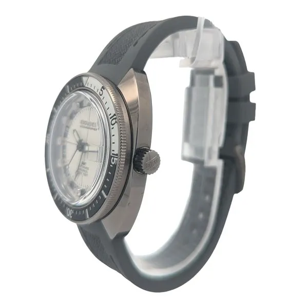 Bulova Oceanographer 'Devil Diver' GMT 98B407 41mm 2023 Image 2 Harmony Jewellers Grimsby, ON