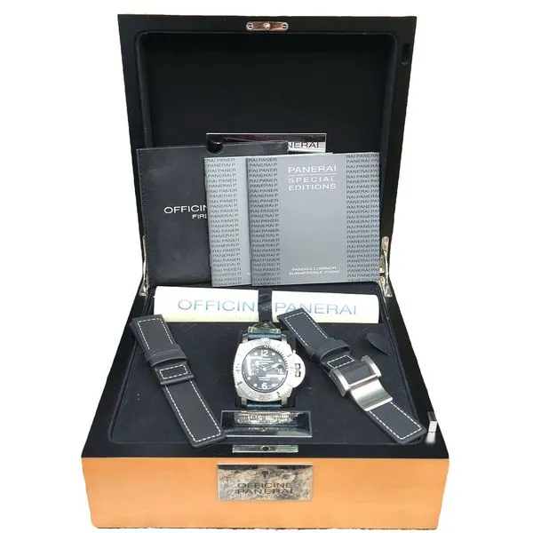 Panerai Luminor Submersible PAM00285 47mm Image 4 Harmony Jewellers Grimsby, ON