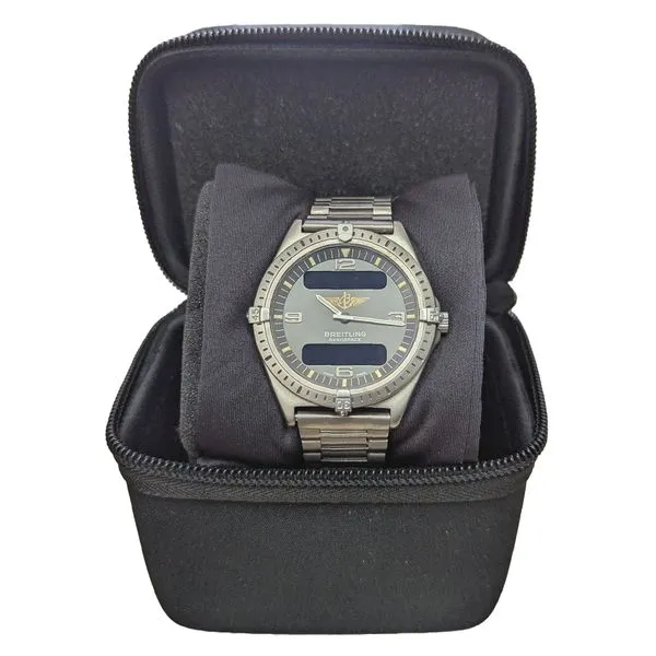 Breitling Aerospace E56059 40mm Circa 1995 Image 4 Harmony Jewellers Grimsby, ON