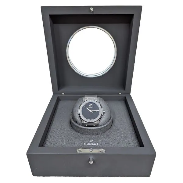Hublot Classic Fusion Black Magic 542.CX1270.RX.MDM 42mm 2023 Image 5 Harmony Jewellers Grimsby, ON