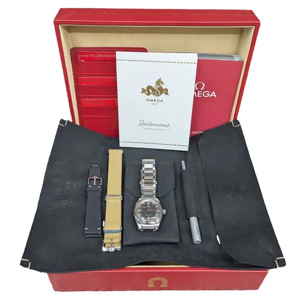 Omega Railmaster 1957 Trilogy 200.10.38.20.01.002 38mm 2020 Image 4 Harmony Jewellers Grimsby, ON
