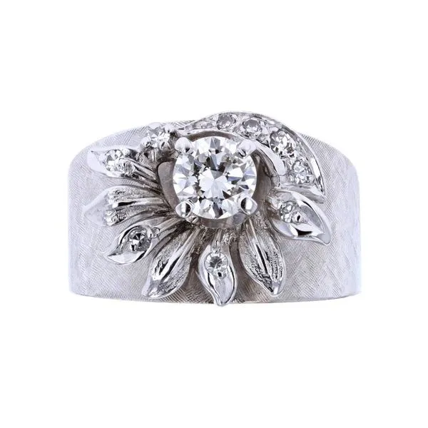 14-18KT White Gold Diamond Floral Ring Harmony Jewellers Grimsby, ON