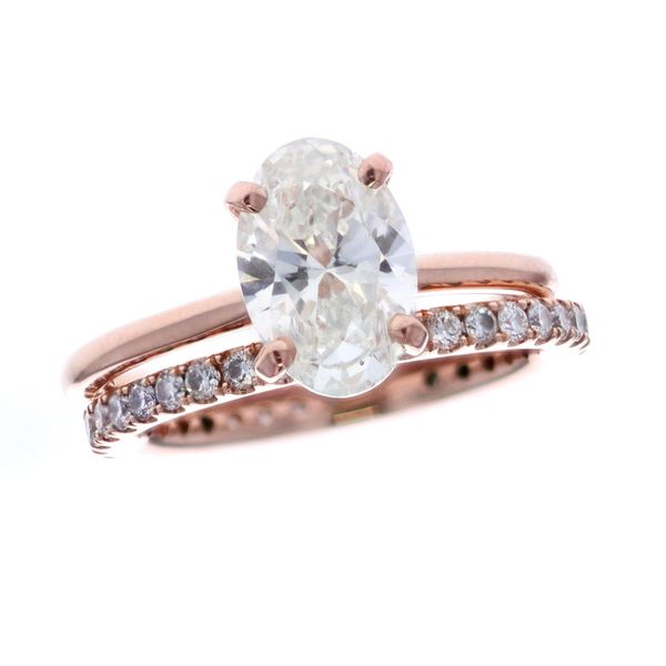 18KT Rose Gold 2.17ctw Oval Cut Diamond Engagement Ring and Matching Band Harmony Jewellers Grimsby, ON