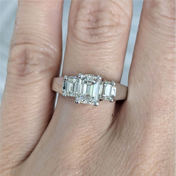 Platinum 1.58ctw Diamond Engagement Ring Image 4 Harmony Jewellers Grimsby, ON