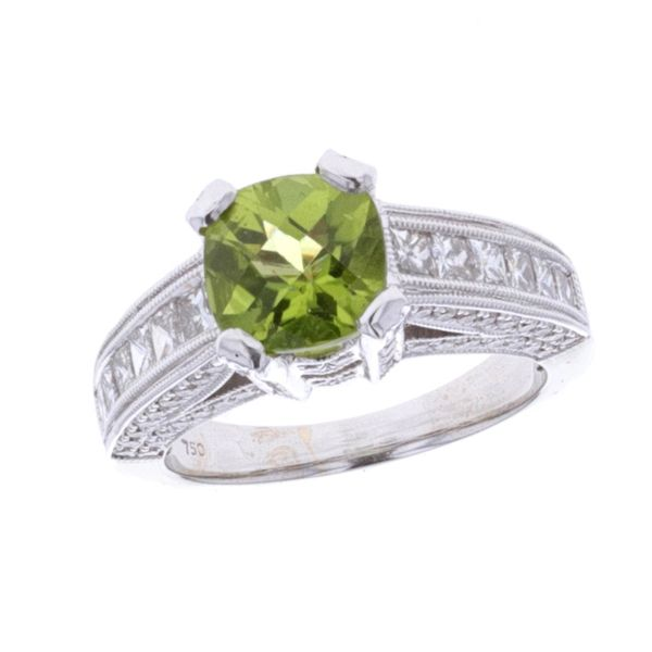 18KT White Gold Peridot and Diamond Estate Ring Harmony Jewellers Grimsby, ON