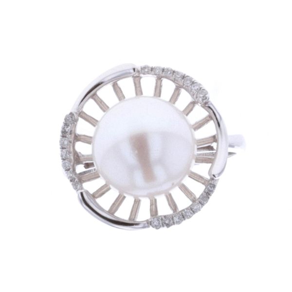18KT White Gold Pearl and Diamond Ring Harmony Jewellers Grimsby, ON