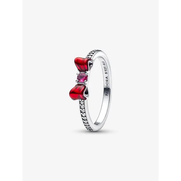 Disney Princess Snow White Bow Ring Harmony Jewellers Grimsby, ON