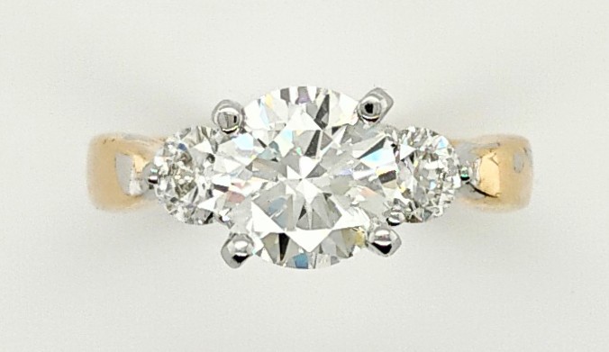 14K Yellow Gold Three Stone Ring Harris Jeweler Troy, OH