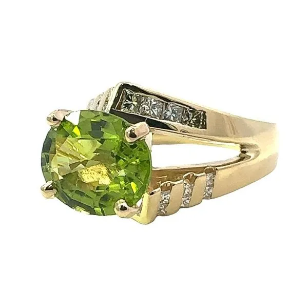 Peridot and Diamond Estate Ring Harris Jeweler Troy, OH