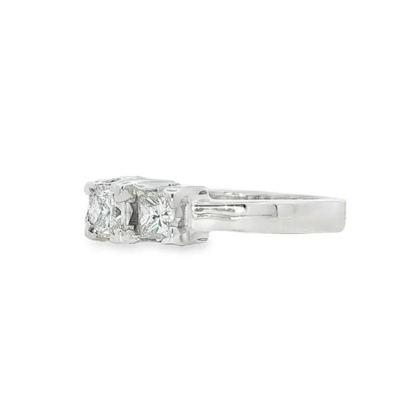 1 1/4CTW Diamond 3-Stone Estate Ring Image 2 Harris Jeweler Troy, OH