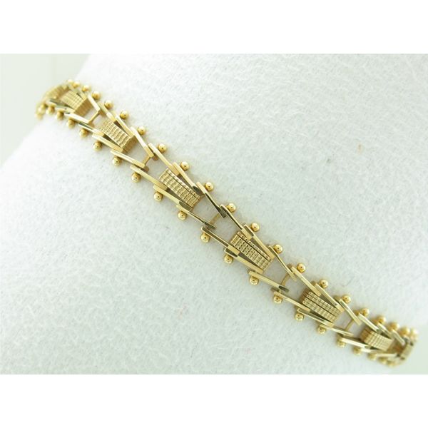 Gold Bracelet Harr's Jewelry St. Johns, MI