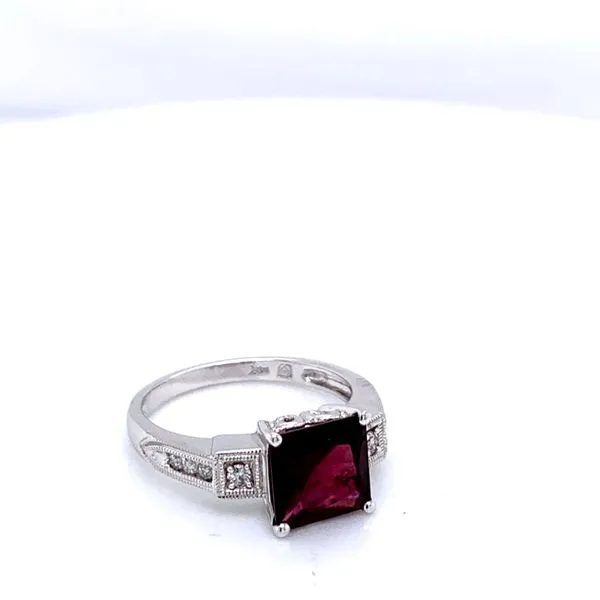 Yellow 14 Karat Bead Edge Estate Pendant H. Brandt Jewelers Natick, MA