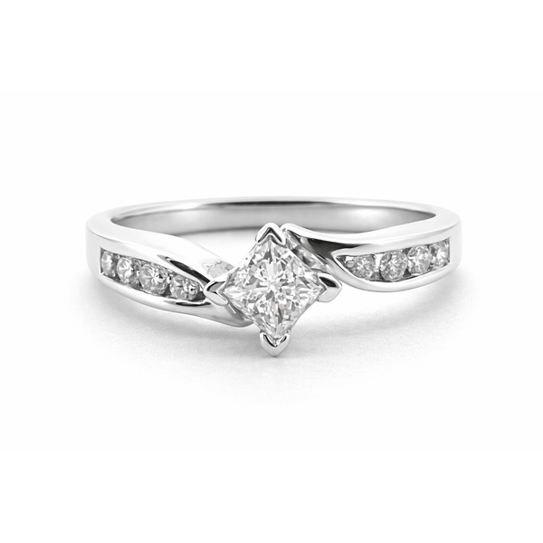 Engagement Ring Heiser's Jewelry Aberdeen, SD