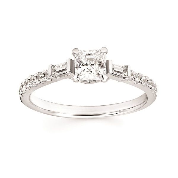 Engagement Ring Heiser's Jewelry Aberdeen, SD