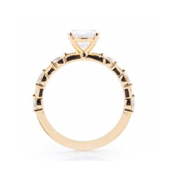 Ring Image 3 Heiser's Jewelry Aberdeen, SD