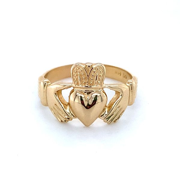 Estate Claddagh Ring Hingham Jewelers Hingham, MA