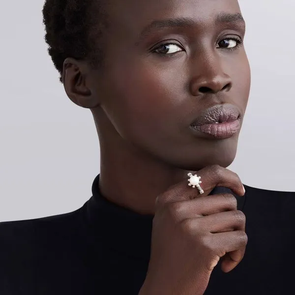Luna Fleur Pearl Ring
