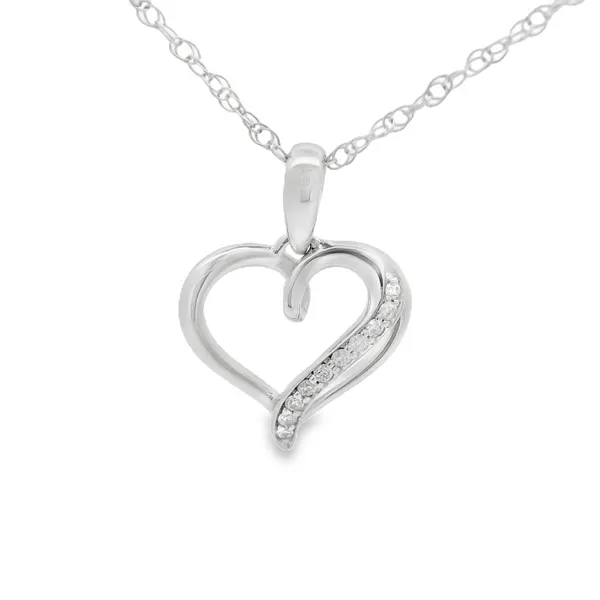 Diamond Heart Necklace Hogan's Jewelers Gaylord, MI