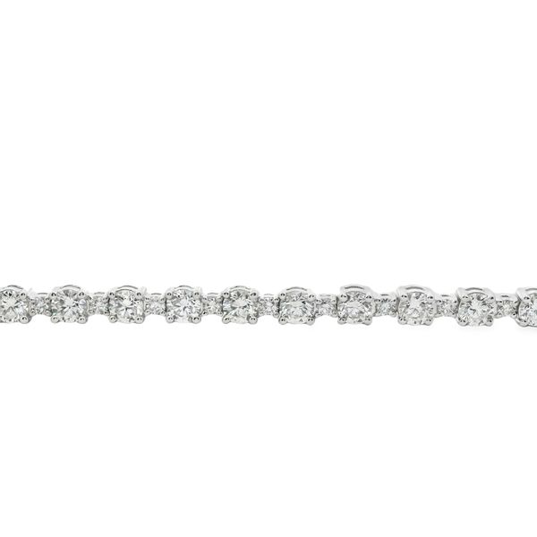 Bracelet Hogan's Jewelers Gaylord, MI