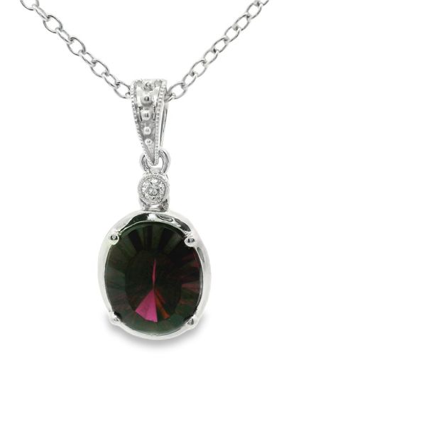 Rhodolite Garnet Pendant Hogan's Jewelers Gaylord, MI