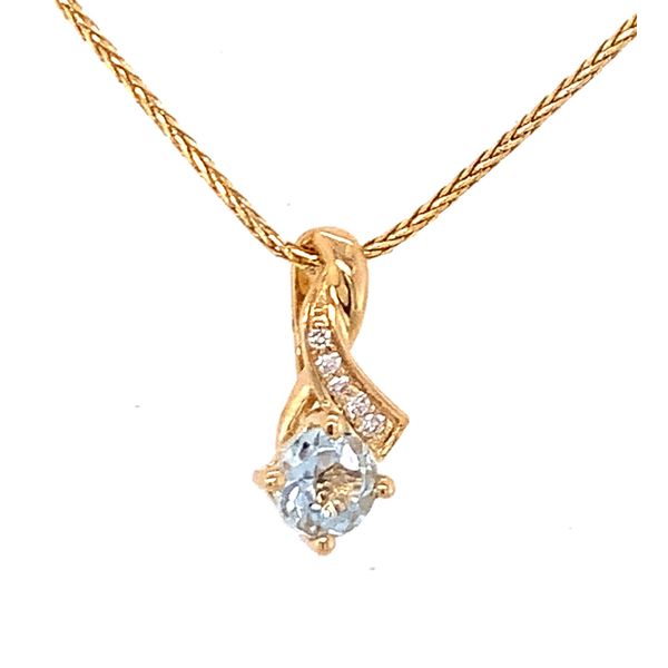 Aquamarine and Diamond Pendant Hogan's Jewelers Gaylord, MI