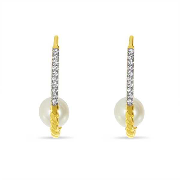 Paperclip Pearl Earrings Hogan's Jewelers Gaylord, MI