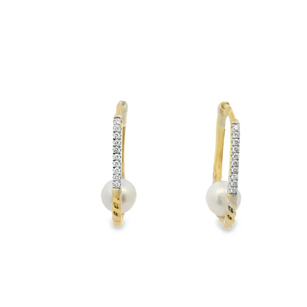 Paperclip Pearl Earrings Hogan's Jewelers Gaylord, MI