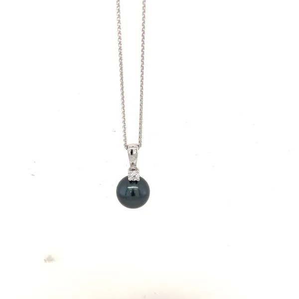 Tahitian Pearl and Diamond Pendant Hogan's Jewelers Gaylord, MI