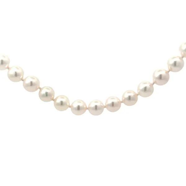 Pearl Necklace Hogan's Jewelers Gaylord, MI