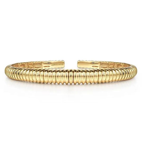 Ridged Bracelet Hogan's Jewelers Gaylord, MI