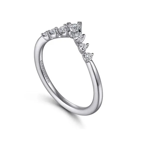 Gabriel & Co curved diamond ring Holliday Jewelry Klamath Falls, OR