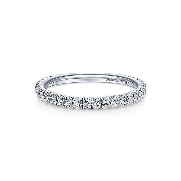 Straight line diamond anniversary band. Holliday Jewelry Klamath Falls, OR