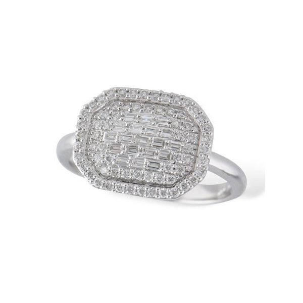 Diamond ring with baguettes and round diamonds. Holliday Jewelry Klamath Falls, OR