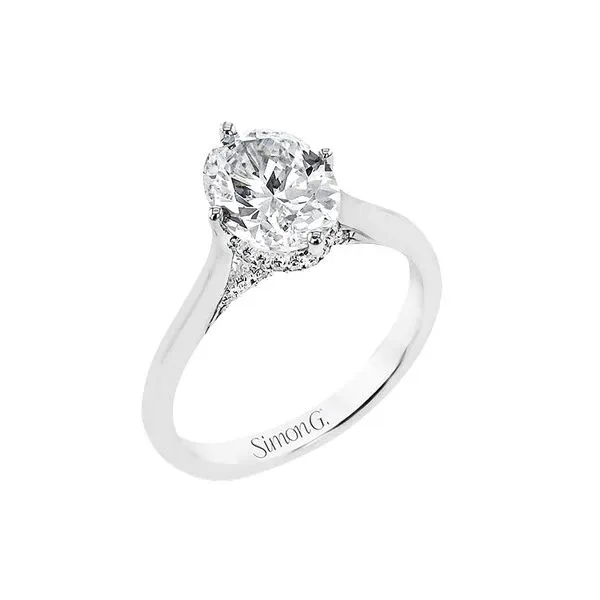 Fantastic oval diamond mounting. *Center stone not included Holliday Jewelry Klamath Falls, OR