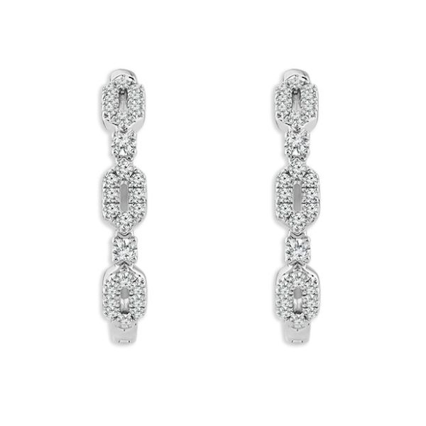 Beautiful 14kw diamond earrings. Holliday Jewelry Klamath Falls, OR