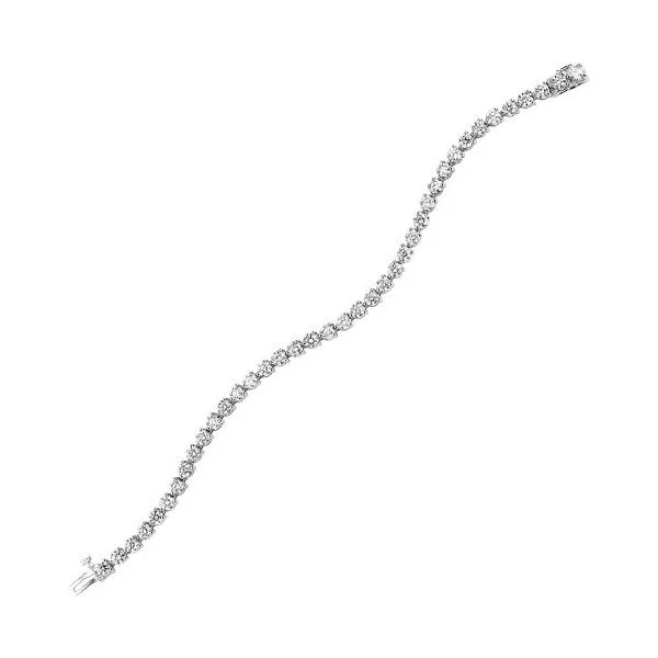 Stunning Three Prong Set Diamond Tennis Bracelet Holliday Jewelry Klamath Falls, OR